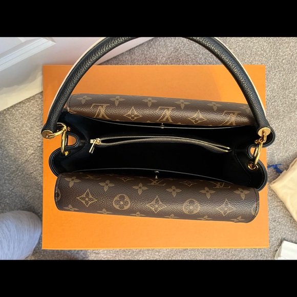 LV bag - Picture 7 of 12